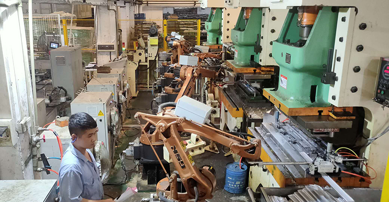 各類熱交換產(chǎn)品年產(chǎn)能8640000臺左右，以高產(chǎn)能賦能產(chǎn)業(yè)騰飛！